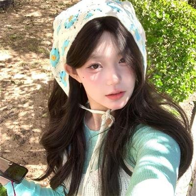 男爵的同桌小女生